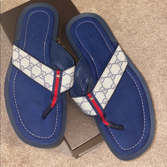 navy blue gucci slides